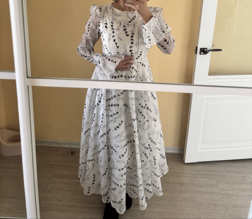 Шикарный Платье белая