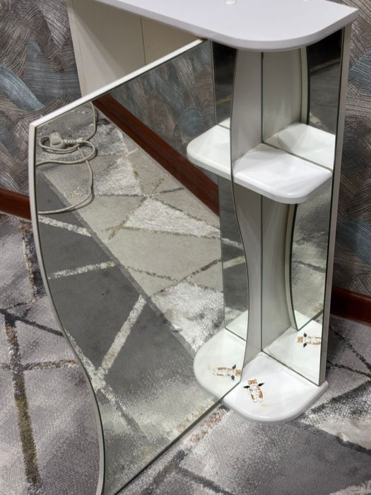 Продам зеркало для ванной