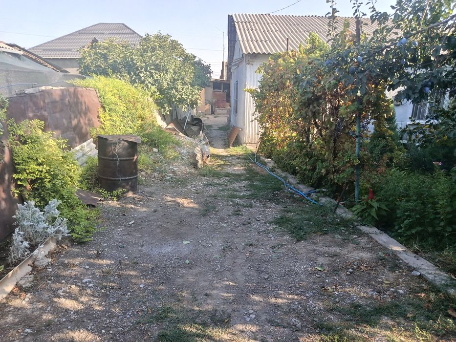 Продам дом  в городе с участком 7 соток