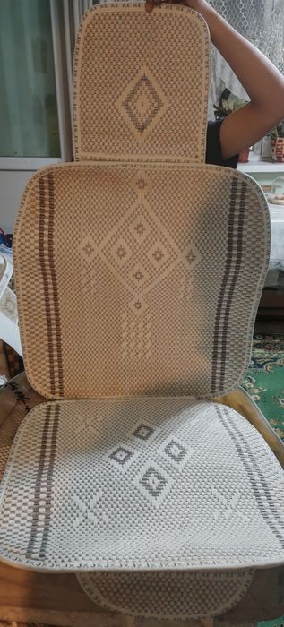 Продам Чехлы на машину