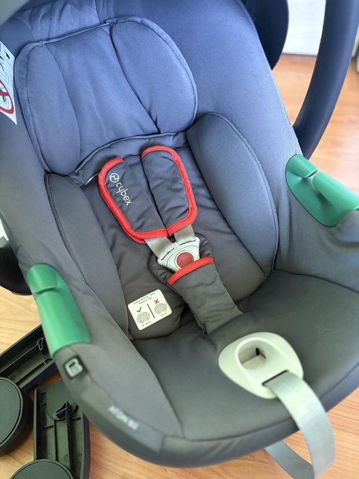 Столче/кошница за кола Cybex Aton B2+адаптери