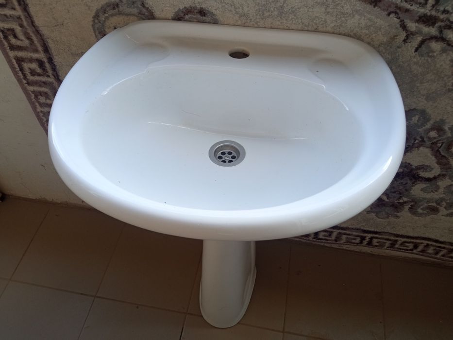 Продам Раковина бу.почти новы