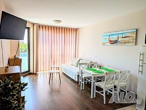 Дава се под наем Двустаен апартамент в Бургас, Център - 60 кв.м за 612 € - Снимка #4