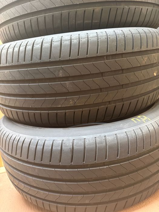 Продавам гуми Bridgestone 245/45 R20