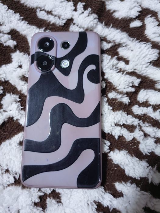 Продаю Redmi note 13