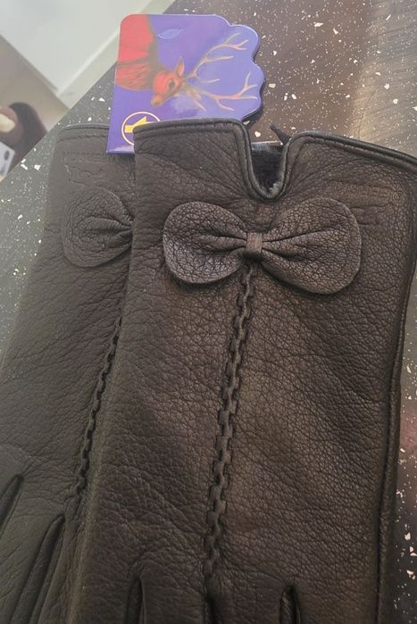 Manusi dama, piele căprioară