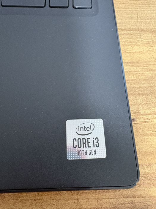 Dell Latitude 3510 , I3 , Gen 10 , 8G RAM , 256 ssd m2