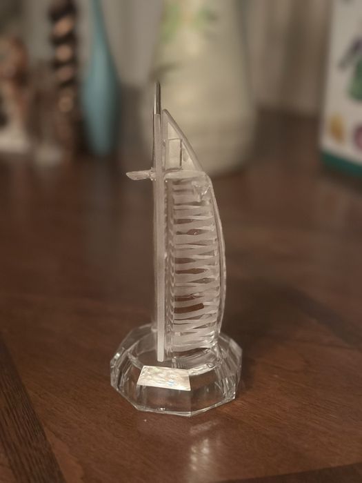 Сувениры и статуэтки