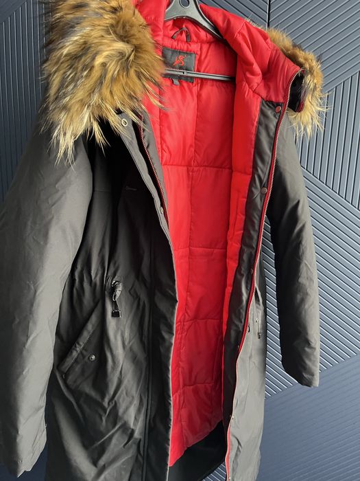 Продам зимнюю куртку