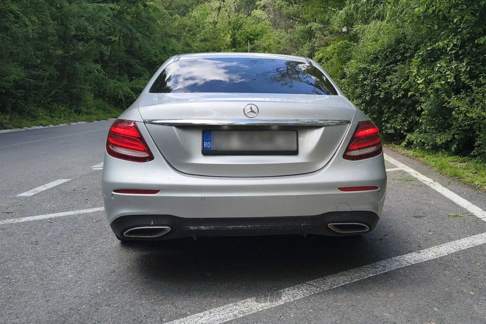 Mercedes-Benz E 220 d 4Matic 9G-TRONIC AMG Line