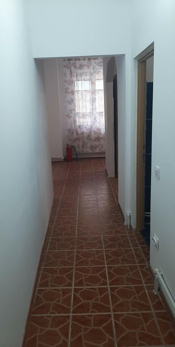 Apartment cu două camere de inchiriat