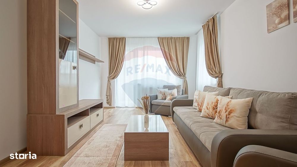 Apartament cu 3 camere, prima închiriere, în zona Tractorul