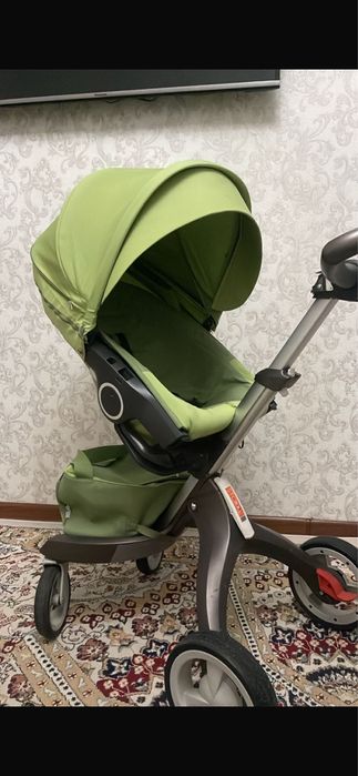 Продам срочно каляска stokki