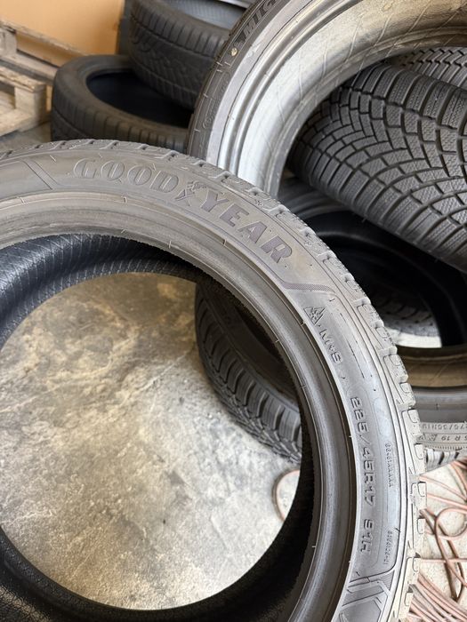 4 anvelope iarna 225/45/17 , GoodYear , 7-7.4 mm , DOT 2021 !