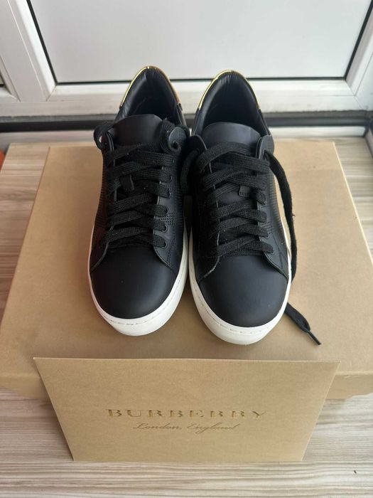Adidasi/Sneakers Burberry