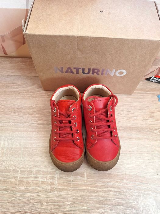 Детски обувки Naturino 23 в отлично състояние
