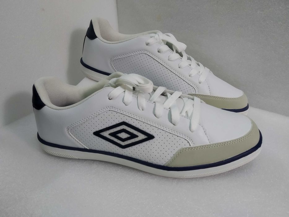 Пролетно-есенни кецове/маратонки UMBRO внос от Германия.