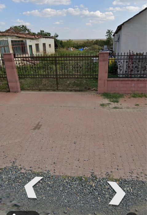 Casa de vinzare la vinga