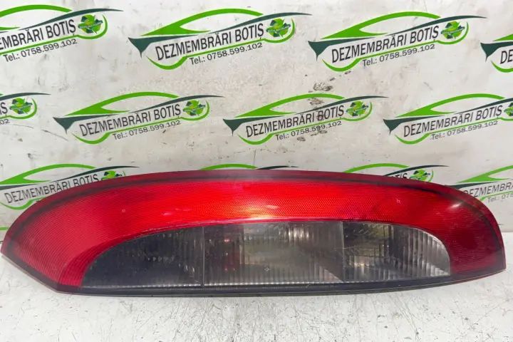 Lampa / Tripla stop dreapta pe hayon Opel Corsa 2001 1.2 MT (75 hp)