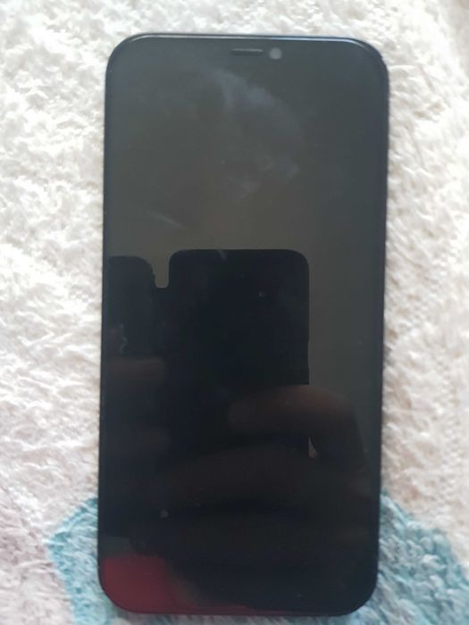 Telefon iphone 12