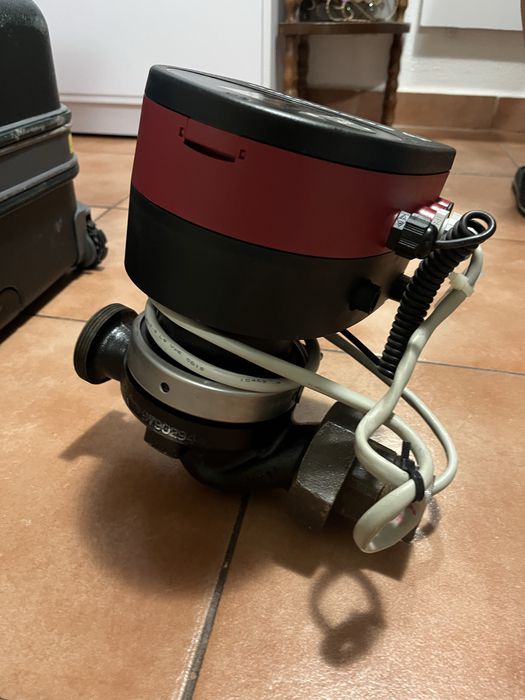 Pompa circulatie Grundfos Magna 3