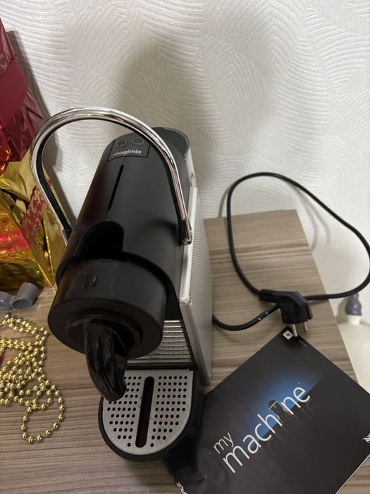 Кофемашина  капсульная