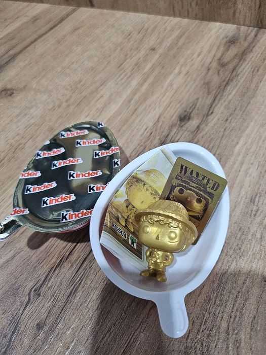 One Piece x Kinder Joy