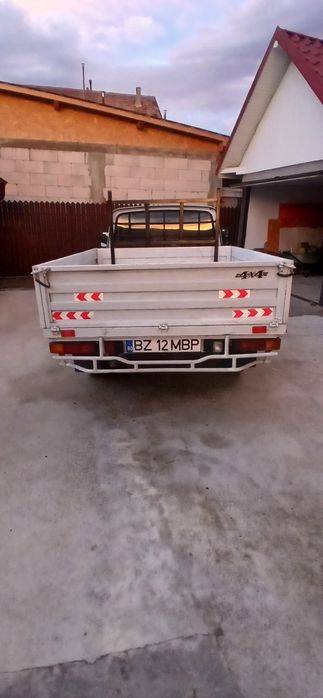 Dacia papuc 4x4 la manetă