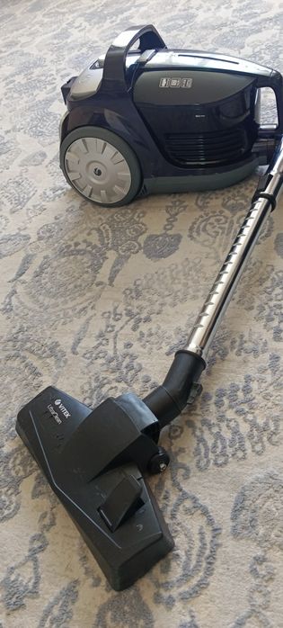 Продам пылесос в отличном состоянии