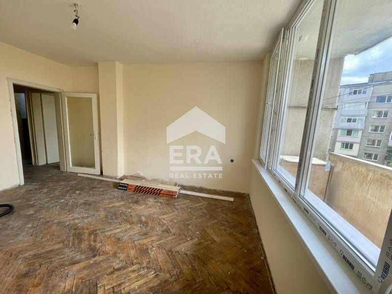 Дава се под наем Двустаен апартамент в Кърджали, Веселчане - 35 кв.м за 136 € - Снимка #1