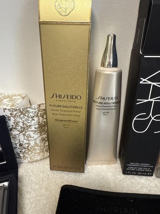 dior , Nars , gucci , dolce gabanna  , Shiseido , Estee Lauder ръж