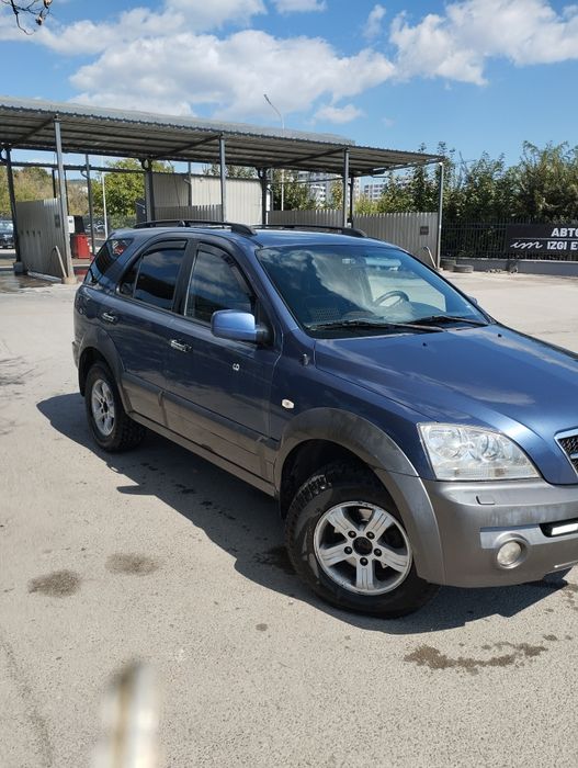 Продавам Киа Соренто