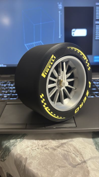 Ceas birou in forma de roata Formula 1 Medium printata 3D