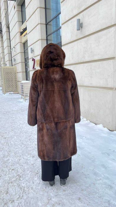 продам норковую шубу