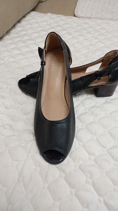 Женские туфли в отличном состоянии 42 размер