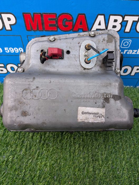 Компрессор пневмоподвески на Ауди А6С5 / Audi A6C5