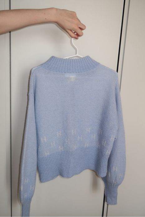 Hest син пуловер