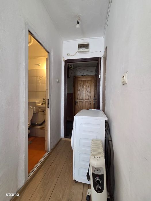 GARSONIERA 10mp, PENNY-POLITIE, etajul 3 din 4,( Zona cu acces ușor)