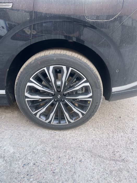 Донгфен 008  автосалонда. 25/26. Ултра Рестайлинг массаж