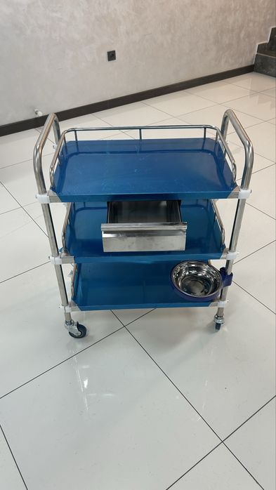 Медицинская тележка / Стол манипуляционный /Столик инструментальный