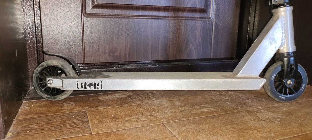 самокат детский спортивный