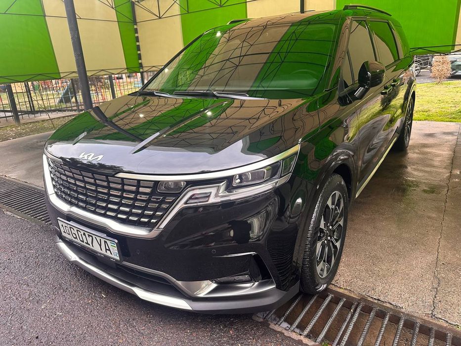 Продаётся Kia Carnival