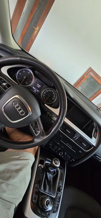 Vând audi a4 b8 2011