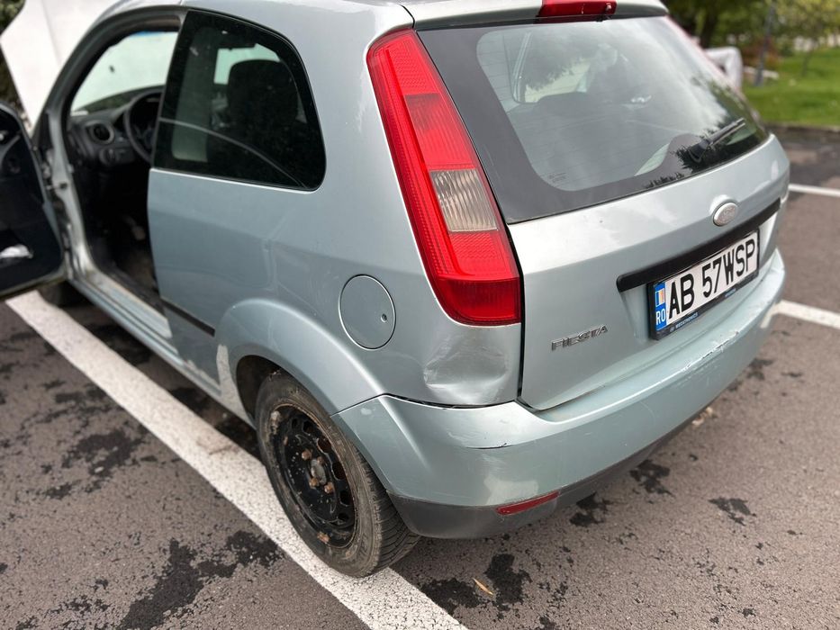 FORD Fiesta 2003 — imagine 3