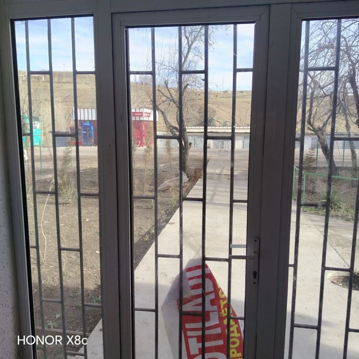 Dukent qo'rg'oni yo'l yoqasida nejiloy 1 etaj 2 xonali