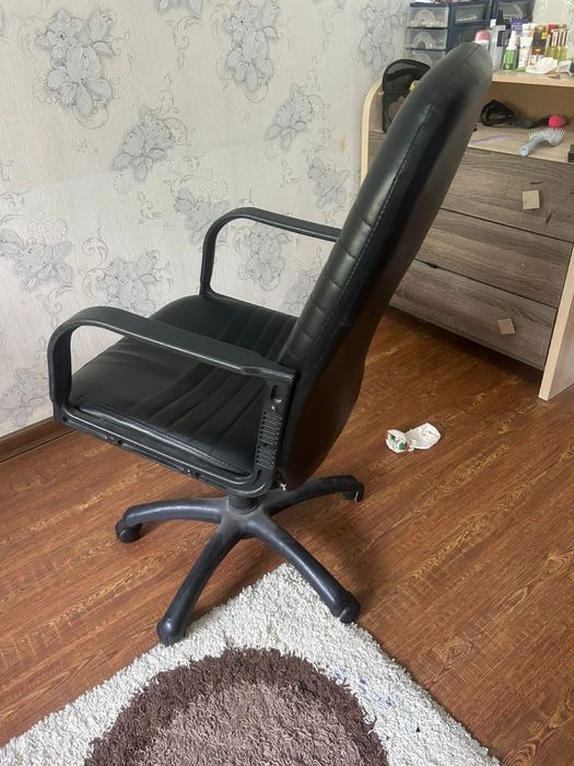 Кресло в идеальном состояний