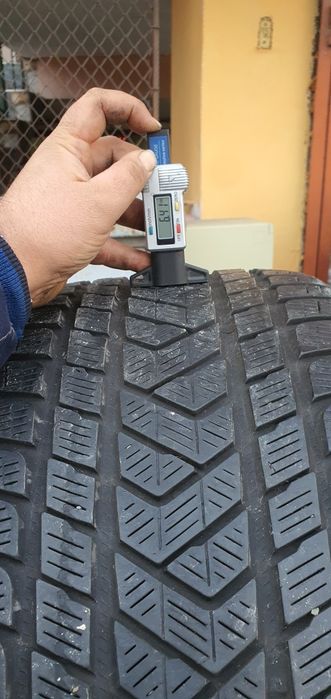 Гуми 2бр 285/40/20 -1 бр - 185лв