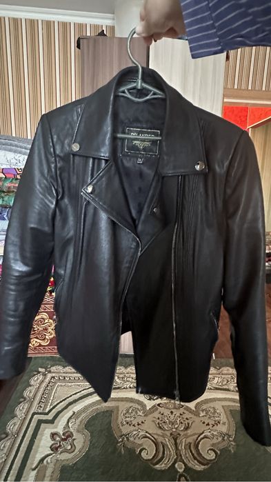 Продам куртку кожанную