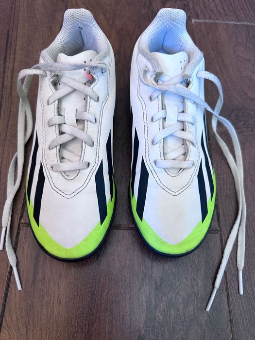 Детски футболни обувки, Adidas CRAZYFAST, EU34