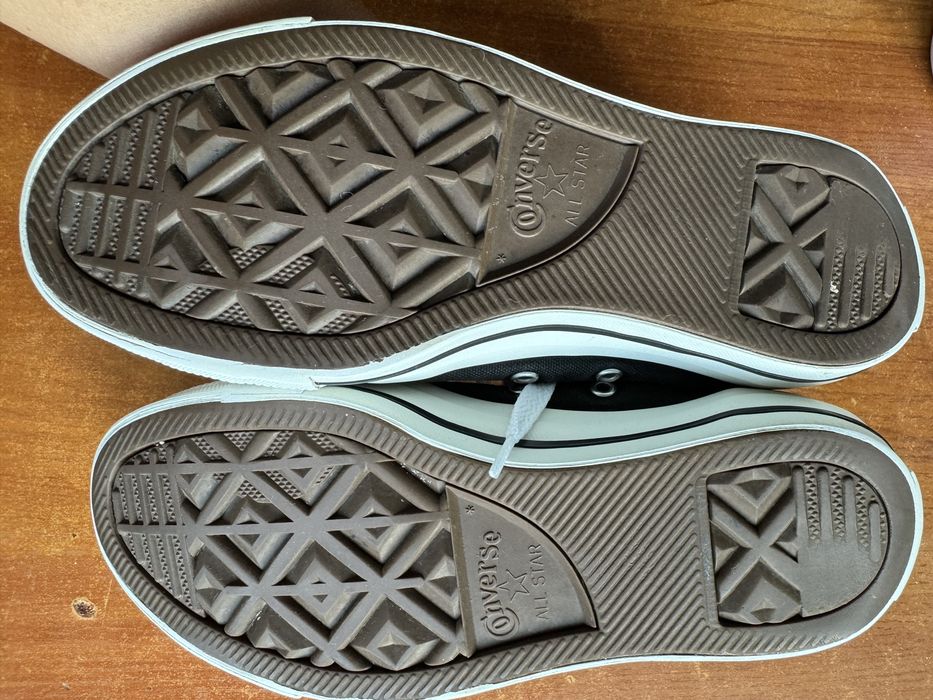 Продавам кецове Converse
